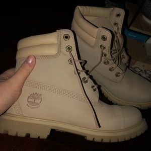 ⚡️WOMENS TAN TIMBERLAND BOOTS⚡️
